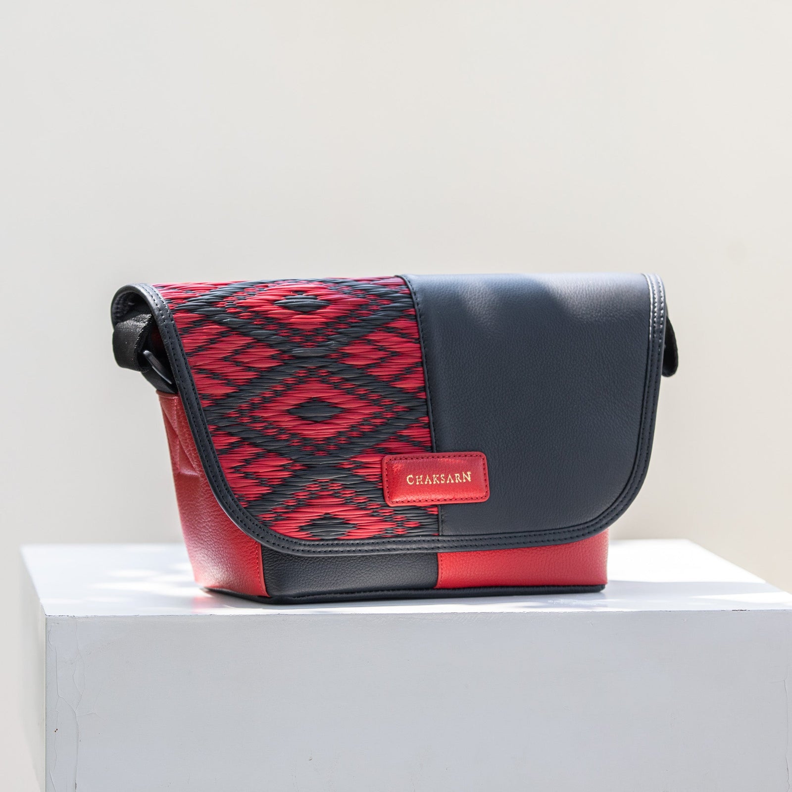 Buddy - B07 - Chaksarn