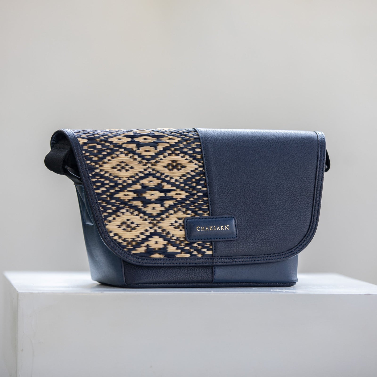 Buddy - B09 - Chaksarn