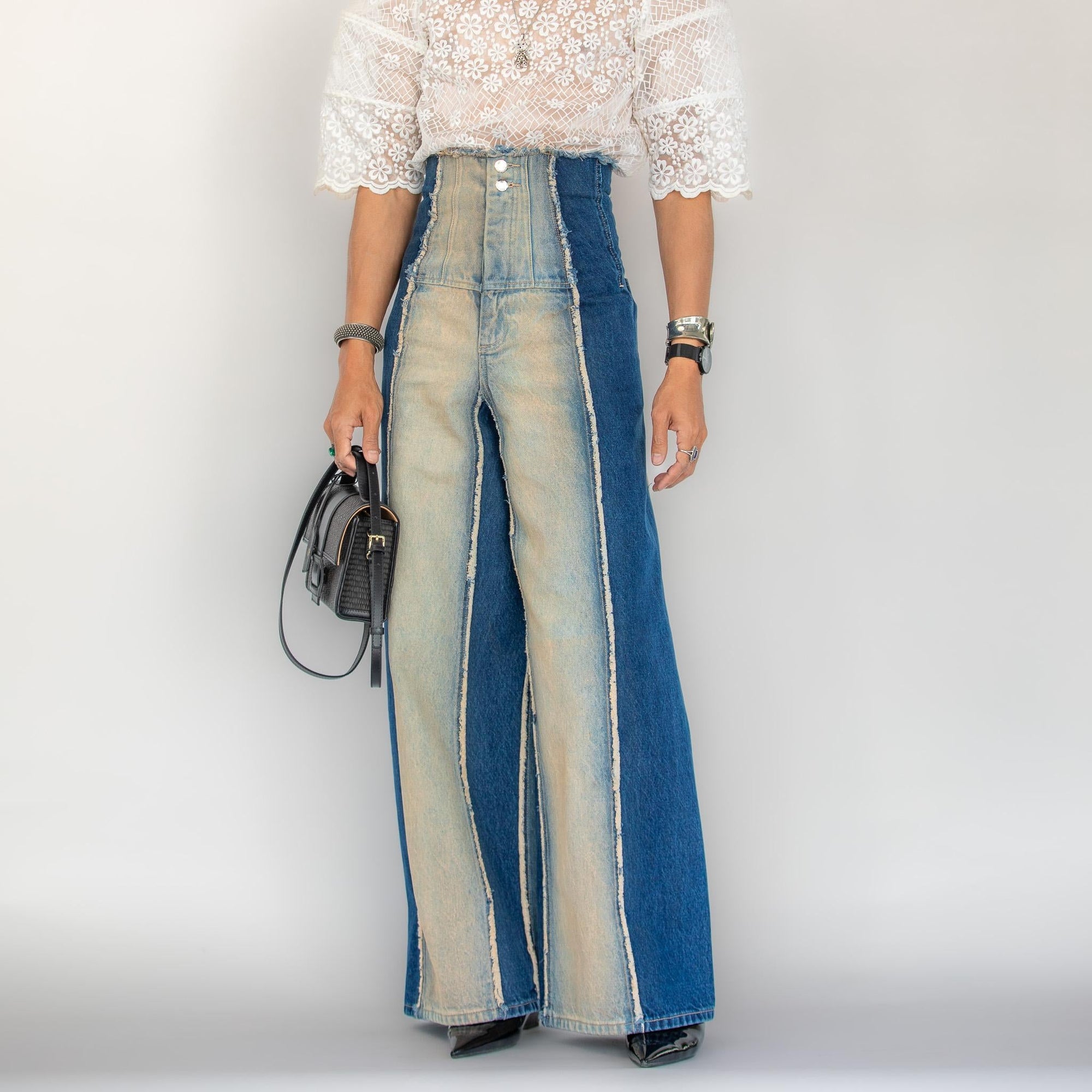 Chaksarn High - Waist Wide - Leg Blue Jeans - Unisex - Chaksarn